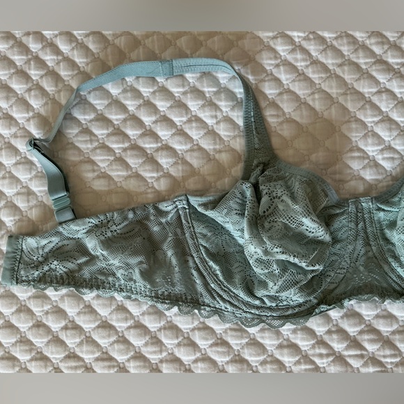 Wacoal 851334 Soft Sense Underwire Lace Bra in Soft Blue 34DD - Picture 10 of 16